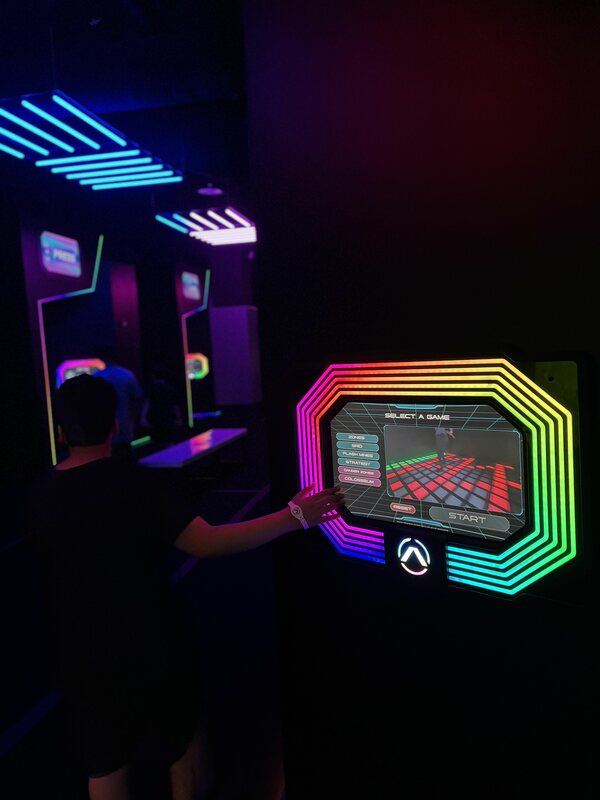 Activate gallery image 6