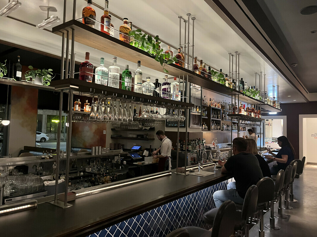 Diner Bar gallery image 2